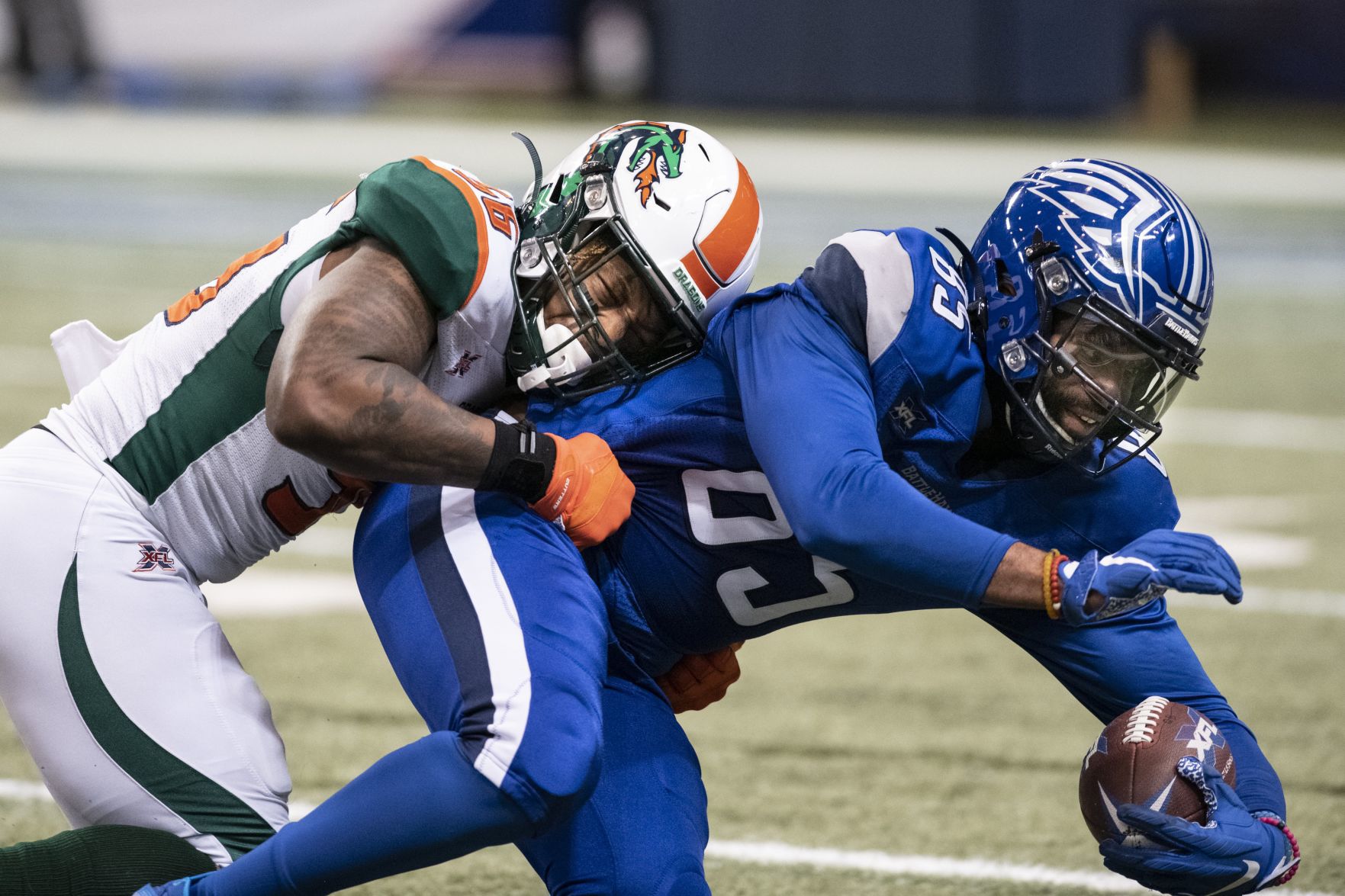 St. Louis BattleHawks play to slay Seattle Dragons